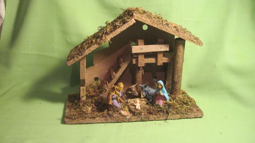 Hübsche kleine holzkrippe - hübsche,