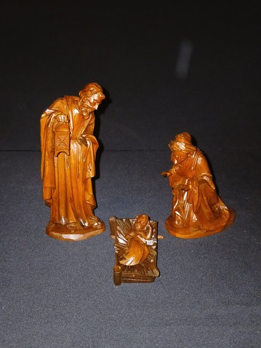 Krippen figuren geschnitzt - krippen,