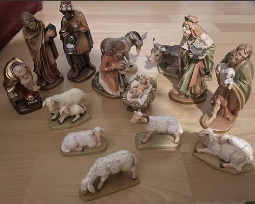 Krippe figuren holz gefasst - figuren,