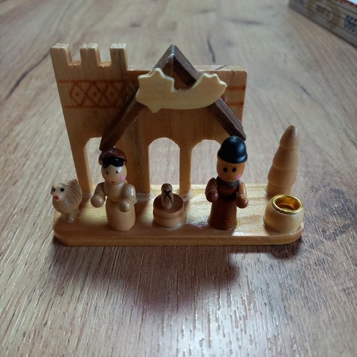Miniatur holzkrippe mit - miniatur,
