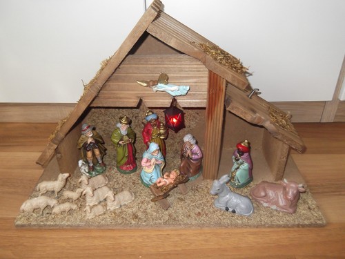 Holzkrippe weihnachtskrippe - holzkrippe,